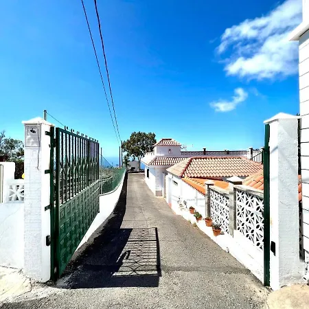 Casa Con Piscina Compartida Vista Directamente Al Mar, Wifi Y Barbacoa Guía de Isora
